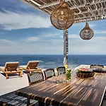 Etheria Luxury & * 圣尼古拉奥斯