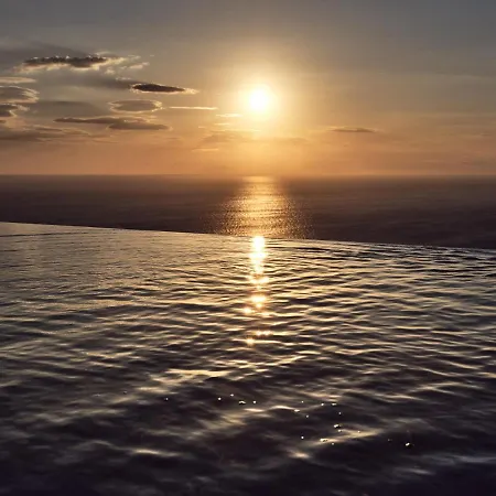 Etheria Luxury & ヴィラ