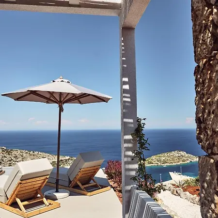 Villa Etheria Luxury & *